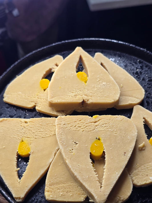 ইলিশ পেটি